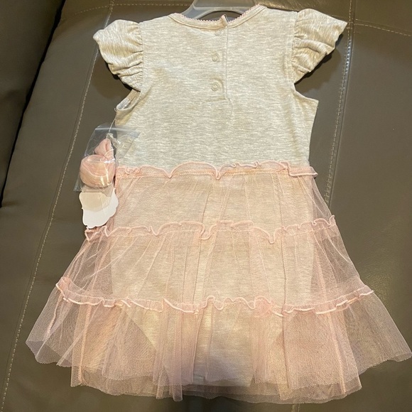 Gigil kid onesie with attached ruffle skirt - Picture 9 of 15